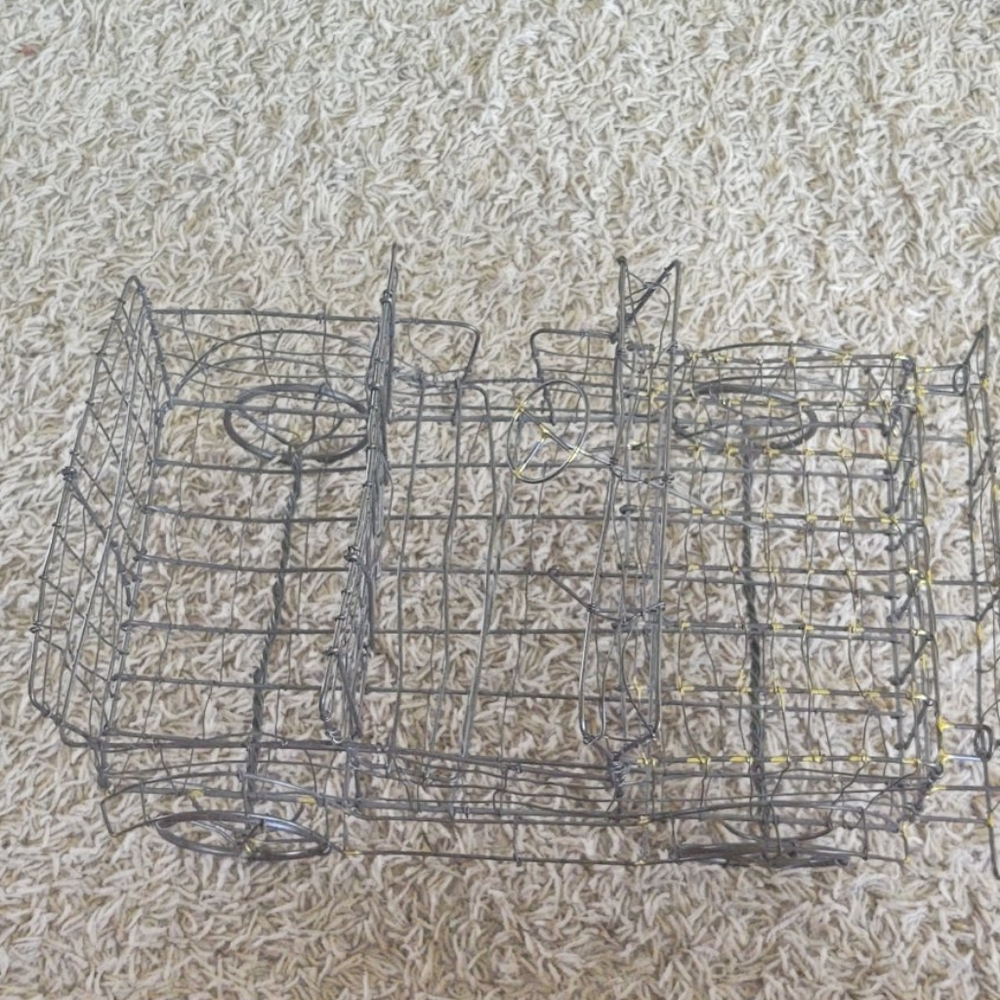 Rustic Wire Car Decor - Picture 2 of 4